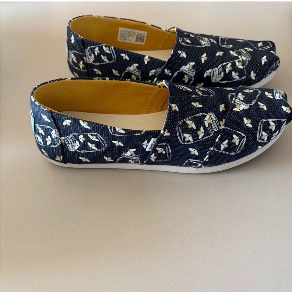TOMS Women's Sneakers - Blue with Neon Green Patterns - Picture 2 of 5